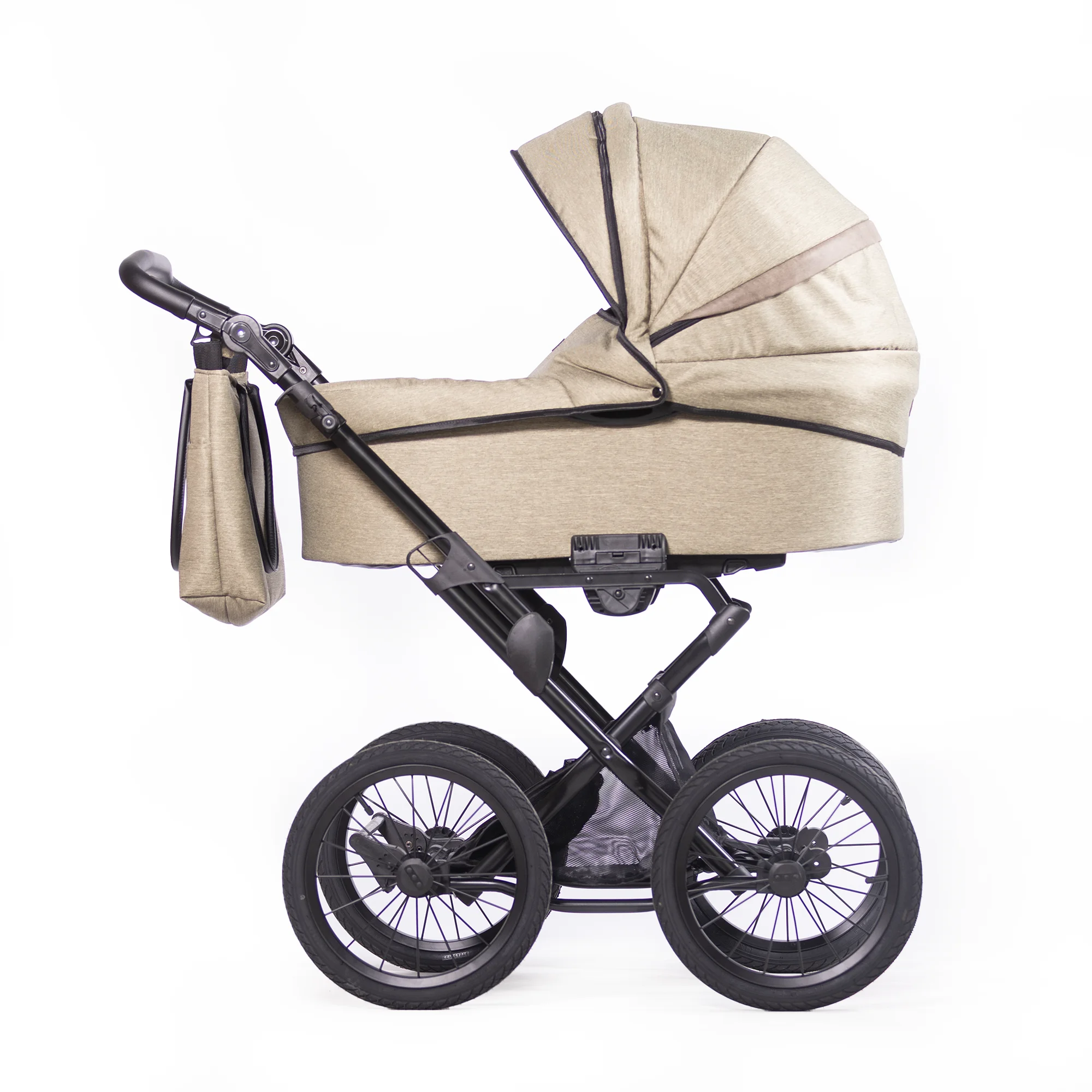 Kinderwagen "Green - Green" Konfigurationswagen Saturn Royal / Touring Max - XXL Wanne mit 81cm Liegefläche - inkl. Sportwagenaufsatz und Wickeltasche Kopie