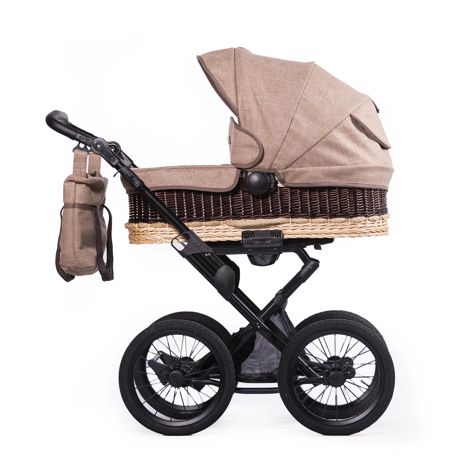 Korbkinderwagen "Litus" - in einem warmen Graubraun - 100% Naturweide, Lederriemenfederung + 14 Zoll große Räder - mit großer 81cm Liegefläche + Wickeltasche